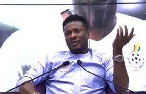Asamoah Gyan hits back at pundits criticizing him