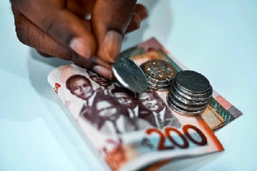 Cedi sinks to record low after IMF credit demand - Report