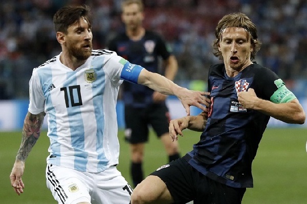 Maradona is the greatest of all time; Luka Modric accidentally shoots Messi