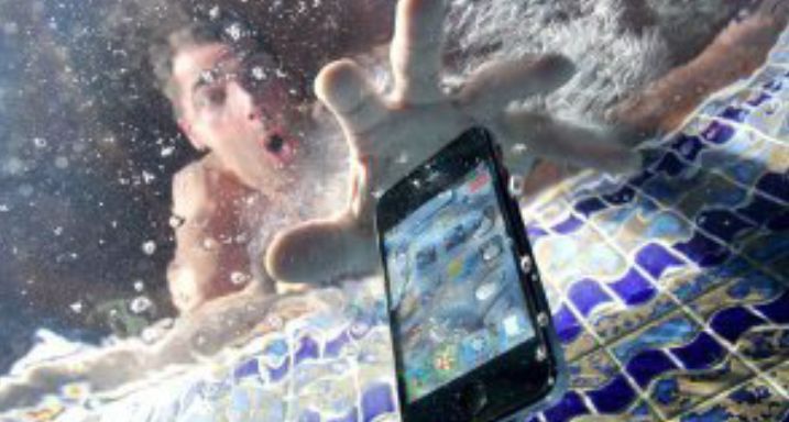 Do these immediately if your mobile phone falls into water